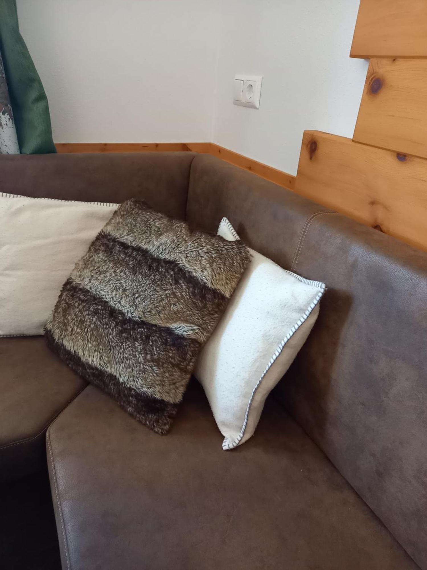 Schwab Apartment *
