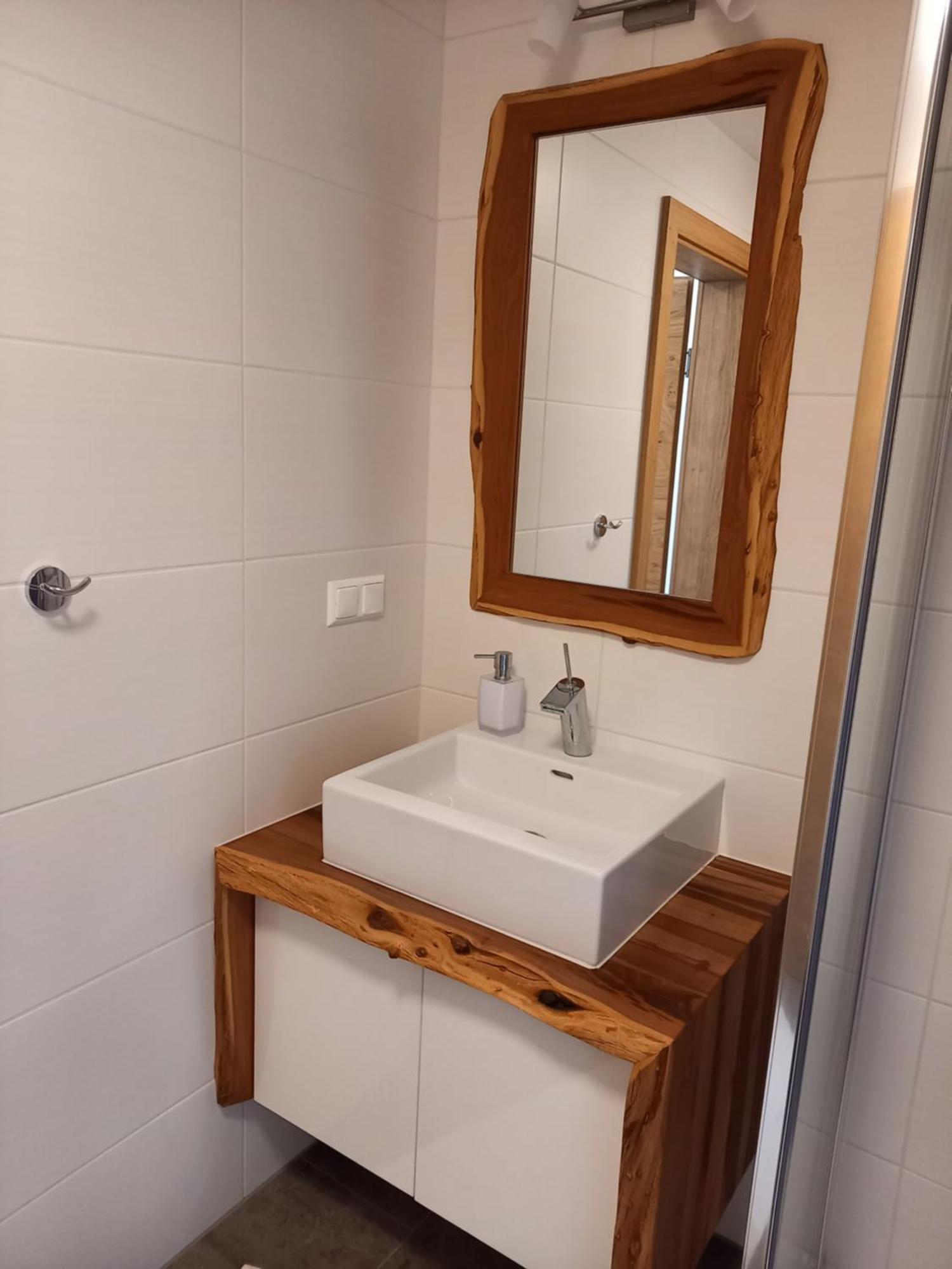 Schwab Apartment *